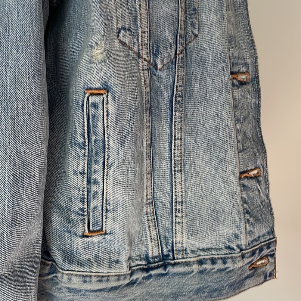 LEVI’S Big E Vintage Trucker Jean Jacket - Picture 4 of 11
